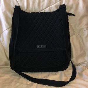 LIKE NEW Vera Bradley Black Quilted Mailbag